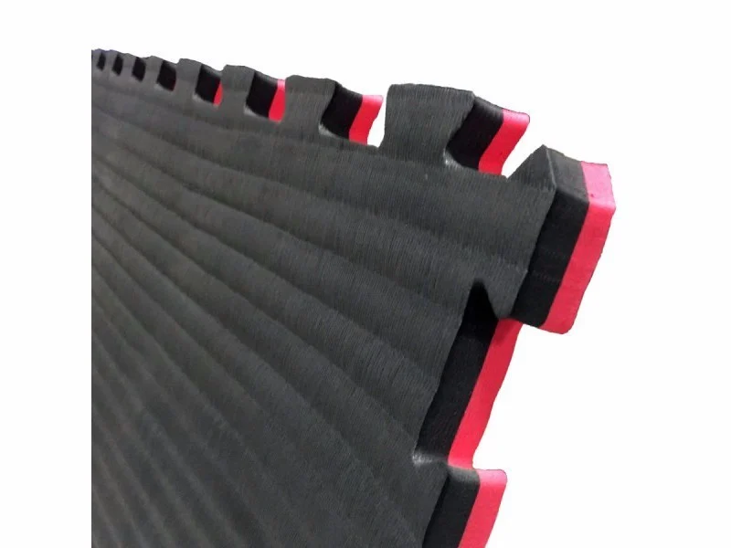 Võimlemismatt TUNTURI Karate Puzzle Mat, must-punane