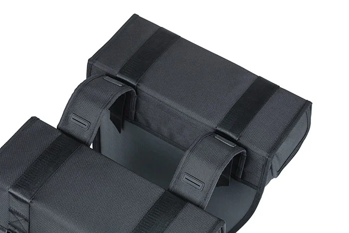 Pakiraamikott BASIL Tour Waterproof, kahepoolne, must