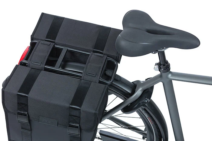 Pakiraamikott BASIL Tour Waterproof, kahepoolne, must