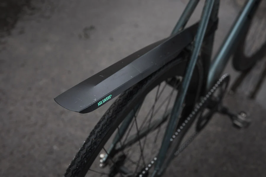 Tagaporilaud ASS SAVERS Fendor Bendor Regular Black