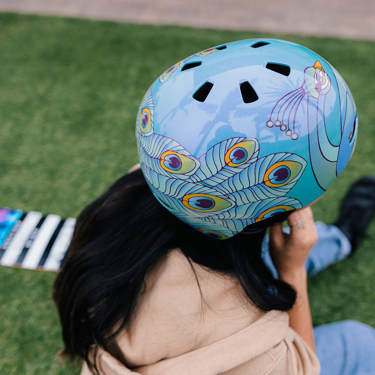 Jalgrattakiiver Nutcase Ruffled Feathers MIPS 56-60cm