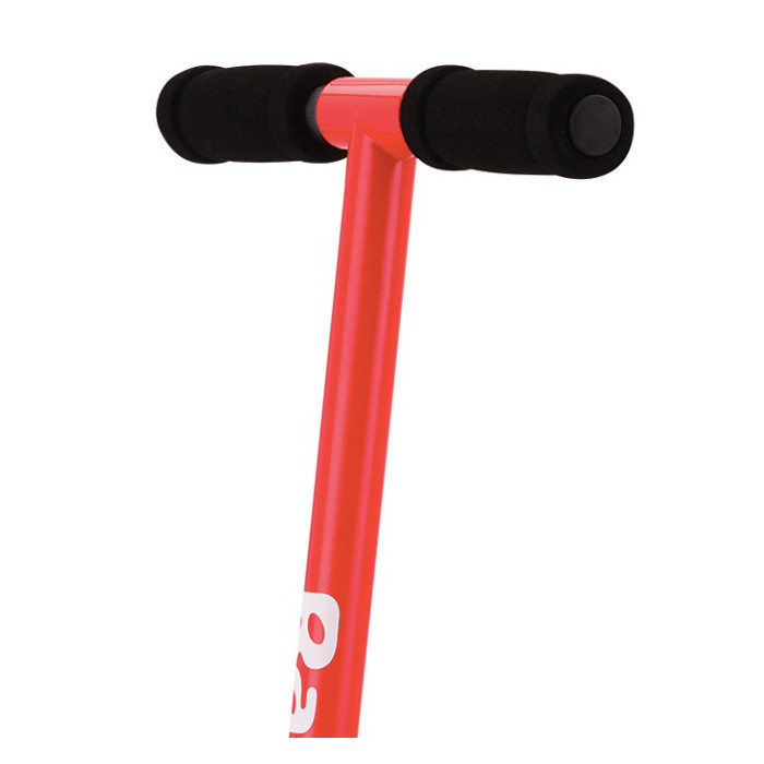 Tõukeratas Razor S Spark sädemeid pilduv