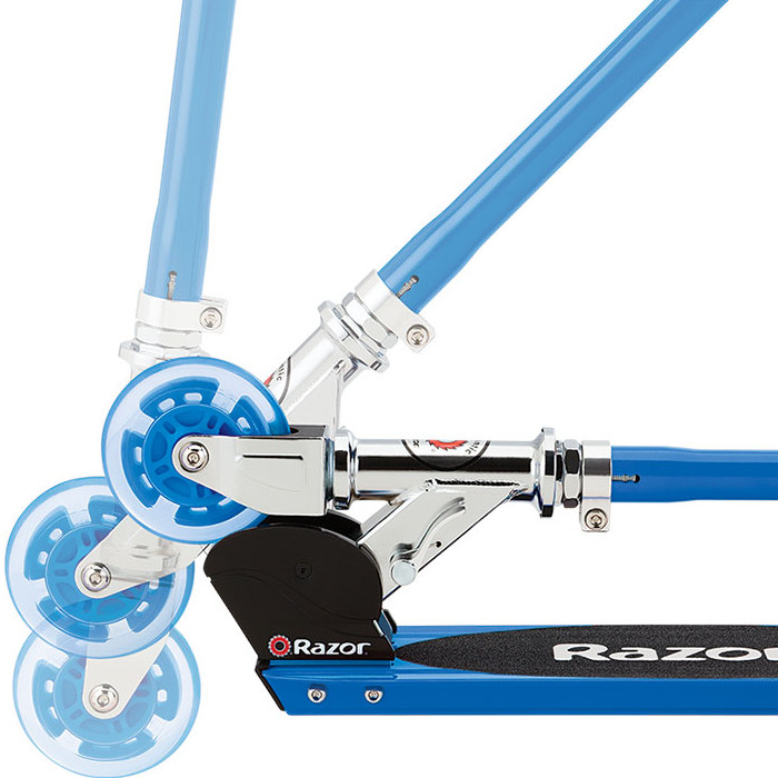 Tõukeratas Razor S Spark sädemeid pilduv