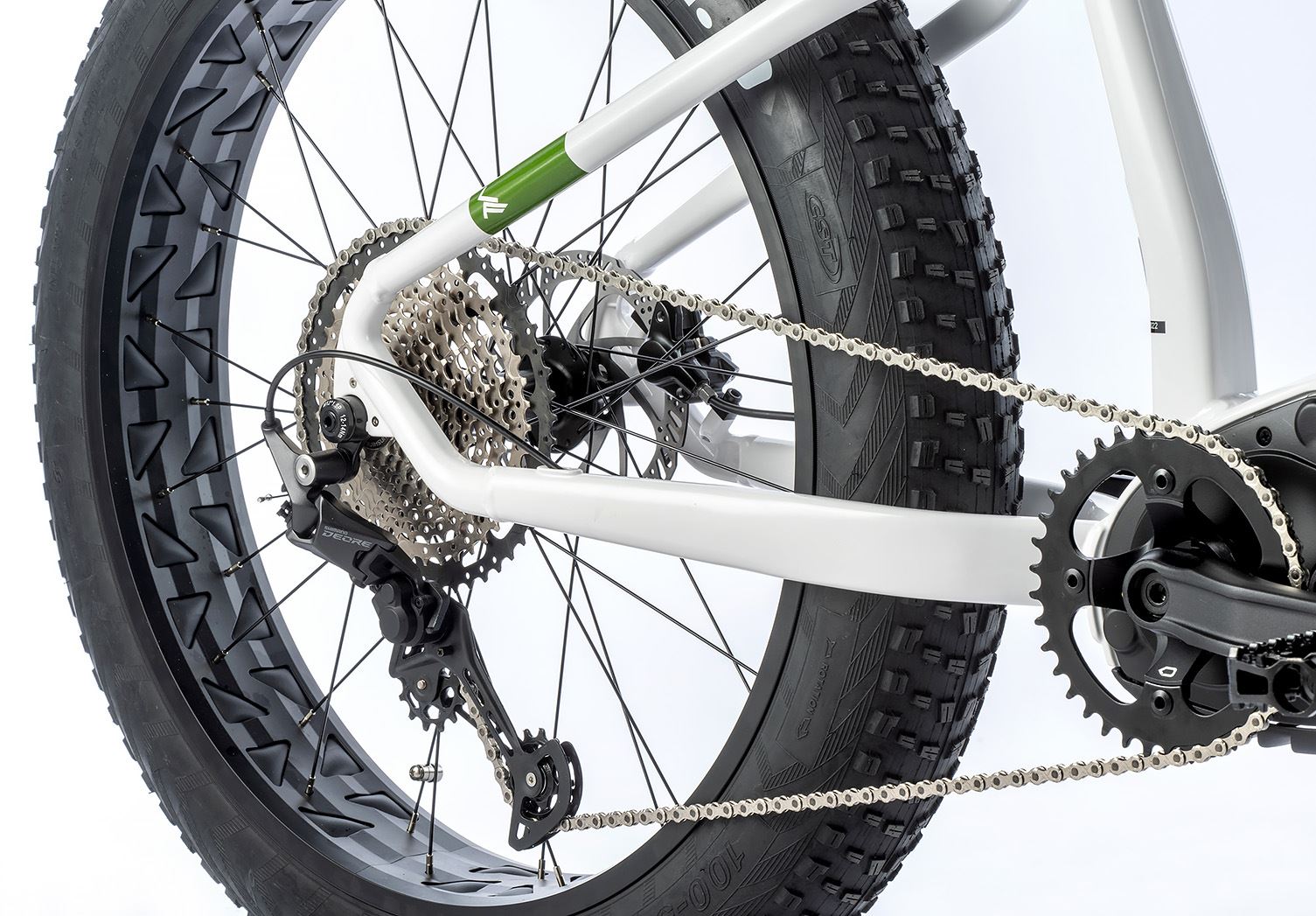 Elektrijalgratas LEADER FOX Brasa 26″ Fat Bike: White (M)