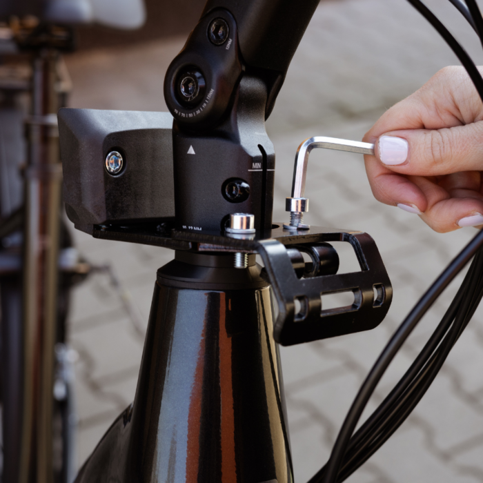 Raamikinnitus lastetoolile (ette) URBAN IKI MTB/ATB Adapter